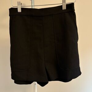 Brand New Aritzia Wilfred Black Shorts - Medium